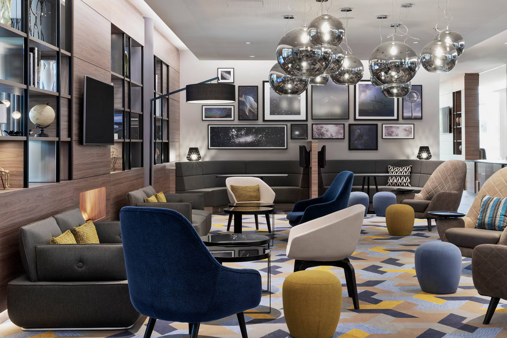 Courtyard_Lobby